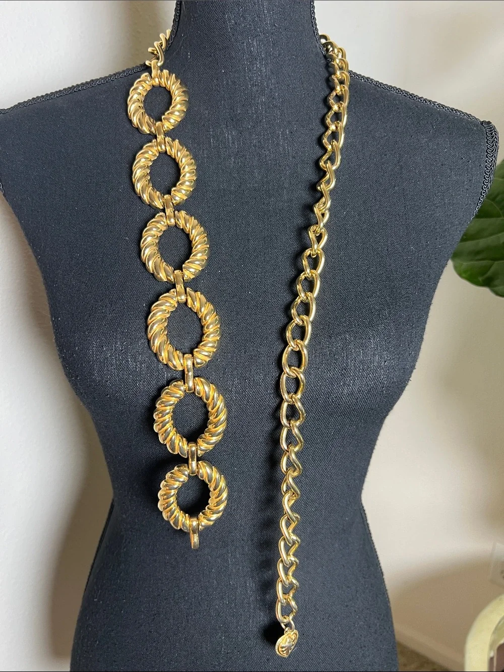 ESCADA Women’s Vintage Gold-Tone Metal Chain Link Rope Twist Belt with Charm